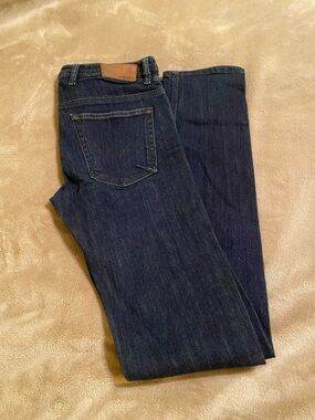 Dark Blue Women’s Jeans - Classic Denim